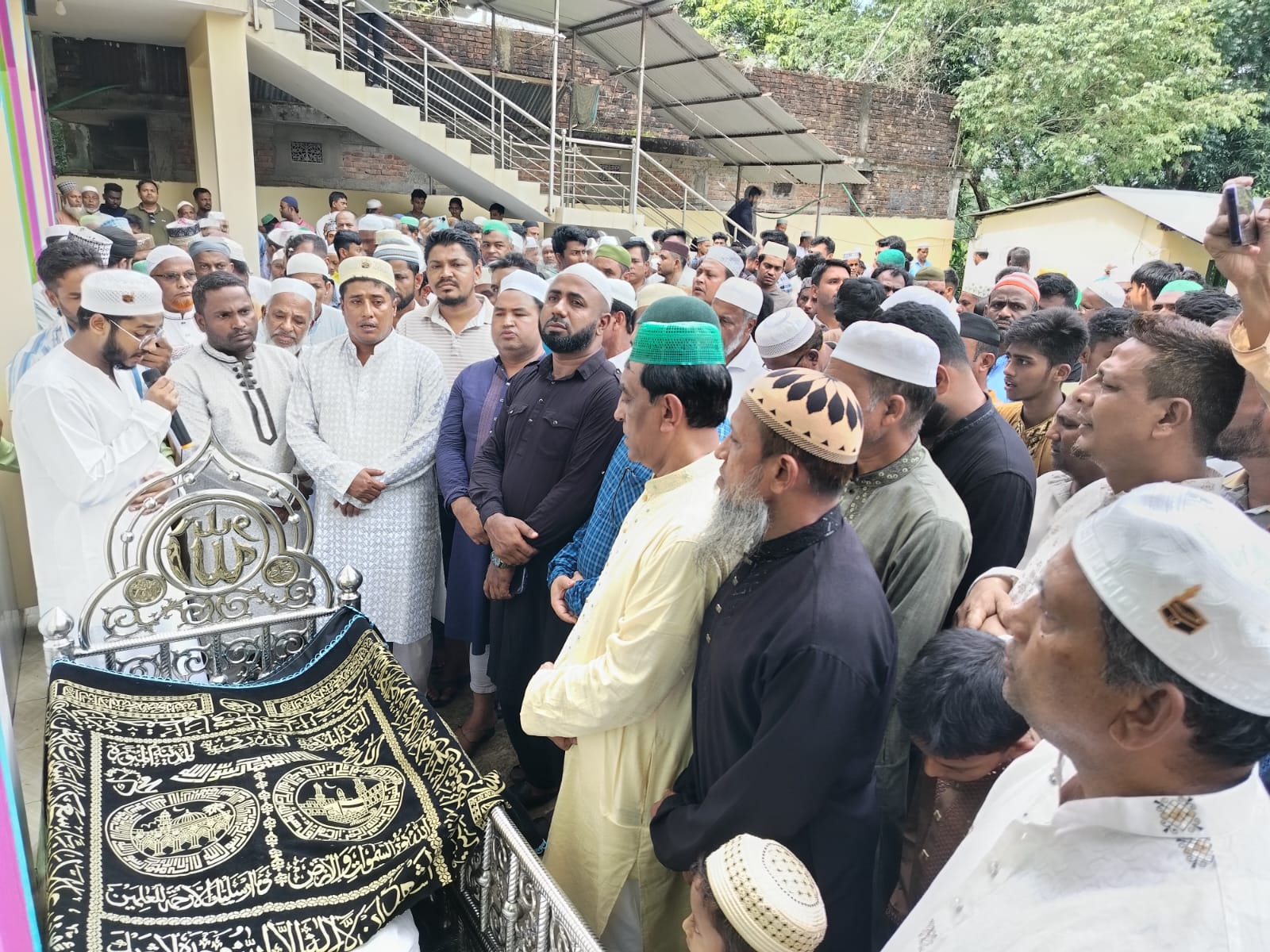 চট্টগ্রাম উত্তর জেলা সেচ্ছাসেবক দলের যুগ্ম সম্পাদক ইউসুফ তালুকদারের বড় ভাইয়ের দাফন সম্পন্ন : বিভিন্ন মহলের শোক